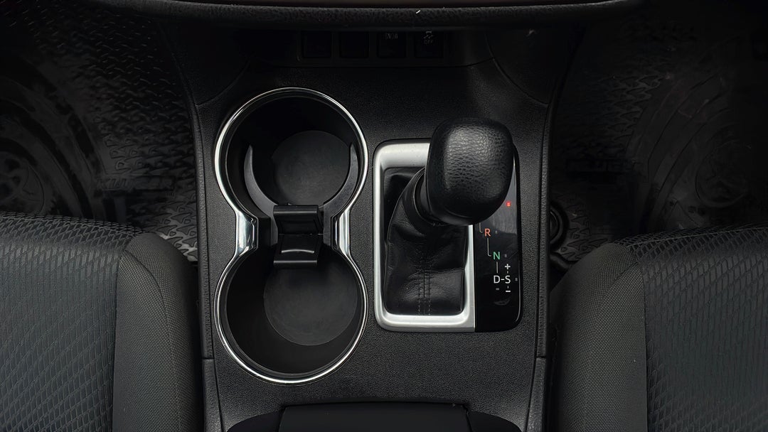 2016 Toyota Kluger Gx (4x2), Automatic, 102421 km, Gear Lever 