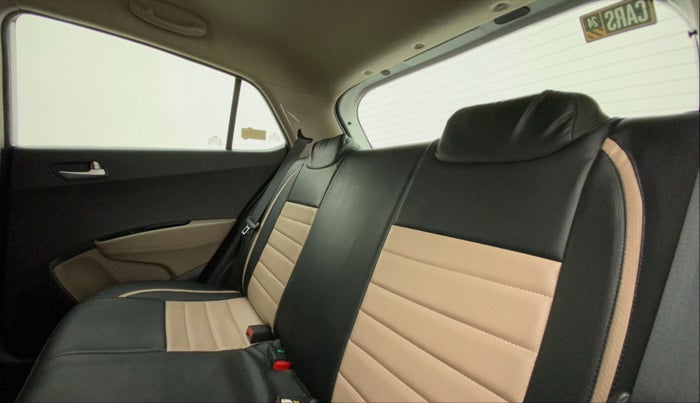 2019 Hyundai Grand i10 SPORTZ 1.2 KAPPA VTVT, Petrol, Manual, 26,498 km, Right Side Rear Door Cabin