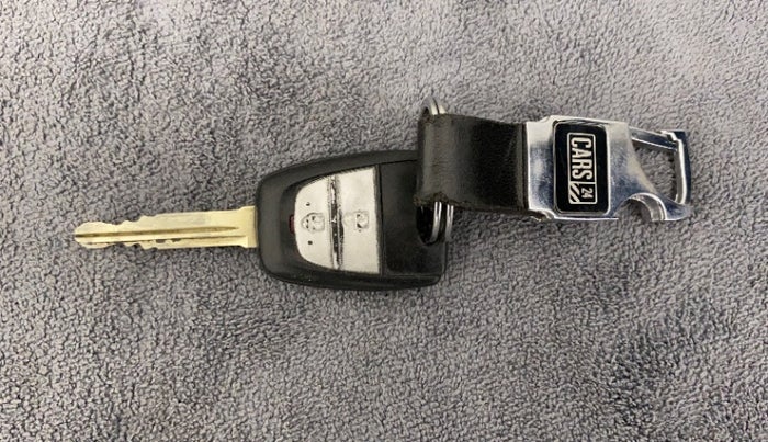 2019 Hyundai Grand i10 SPORTZ 1.2 KAPPA VTVT, Petrol, Manual, 26,498 km, Lock system - Remote key not functional