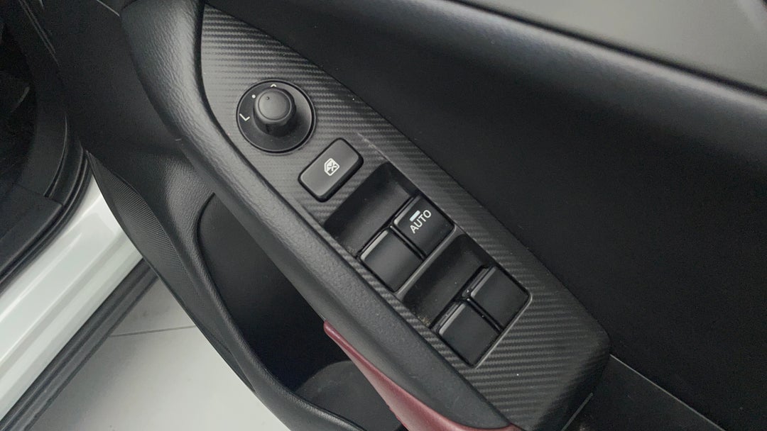 2016 Mazda CX-3 S Touring (awd), Automatic, 130258 km, Drivers Side Door Panel Controls