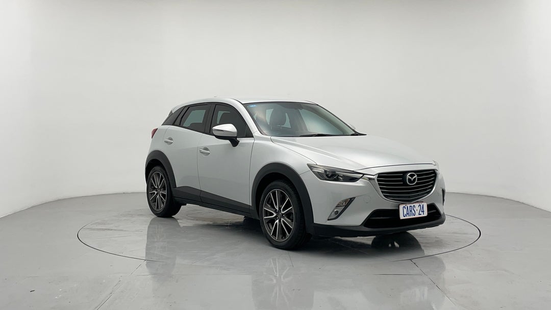 2016 Mazda CX-3 S Touring (awd), Automatic, 130258 km, Right Front Diagonal (45- Degree) View