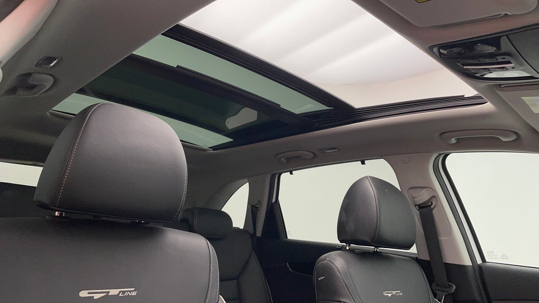 Interior Sunroof/Moonroof