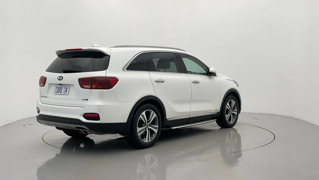 Right Back Diagonal (45- Degree) View