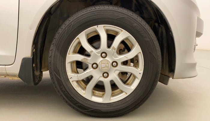 2014 Honda Amaze 1.2L I-VTEC VX, Petrol, Manual, 53,235 km, Right Front Wheel