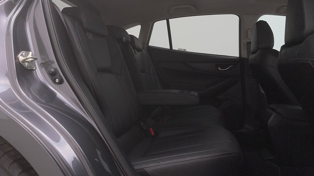 2020 Subaru Impreza 2.0i-s (awd), Automatic, 58121 km, Right Side Rear Door Cabin View