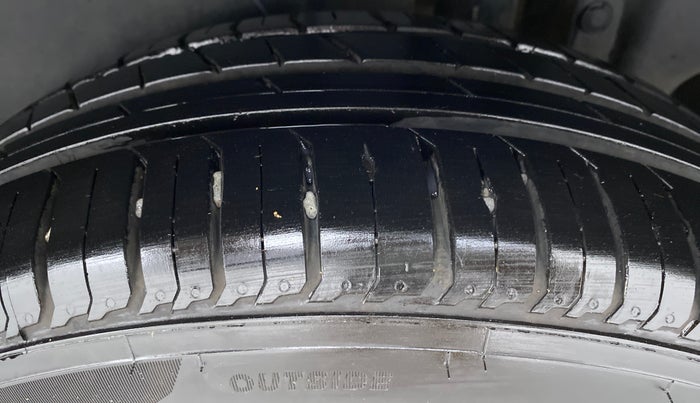 2018 Maruti Ertiga ZDI PLUS SHVS, Diesel, Manual, 1,09,112 km, Left Rear Tyre Tread