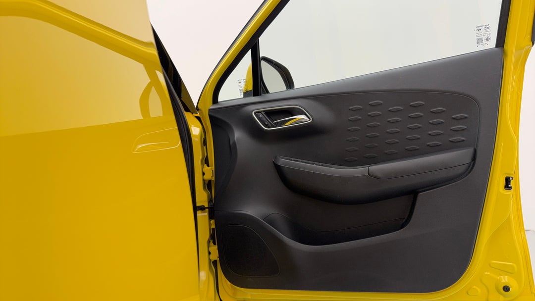 2022 MG Mg3 Auto Excite (with Navigation), Automatic, 11357 km, Speaker View