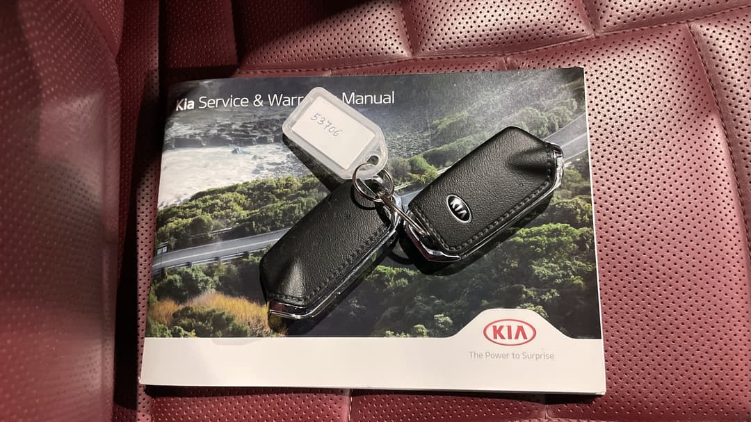 2021 Kia Stinger Gt (red Leather), Automatic, 81092 km, Key Close-up