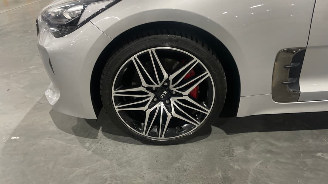 2021 Kia Stinger Gt (red Leather), Automatic, 81092 km, Left Front Wheel