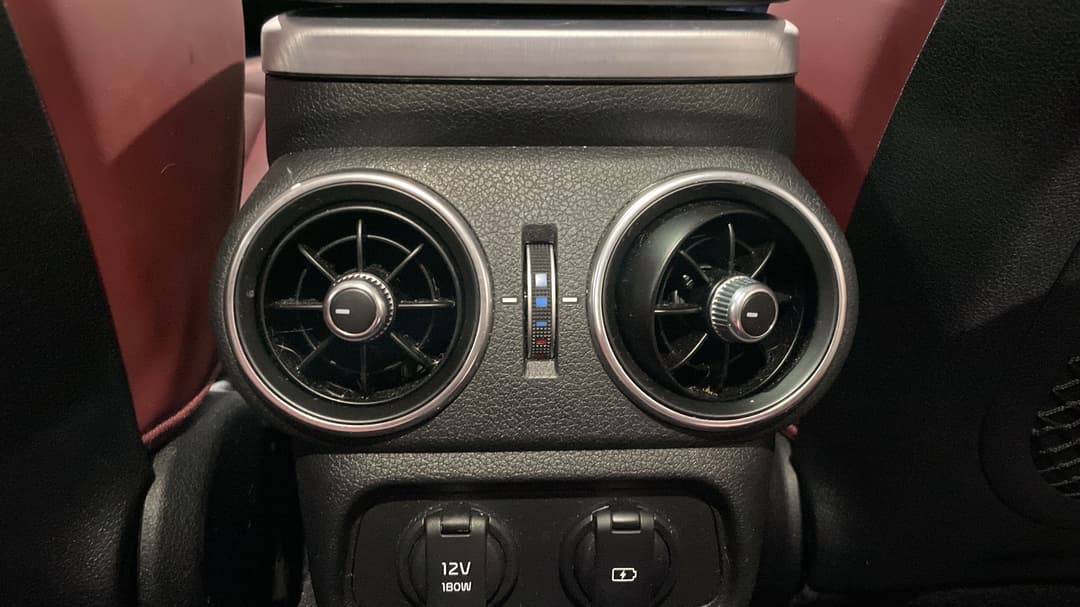 2021 Kia Stinger Gt (red Leather), Automatic, 81092 km, Rear A/C Vent