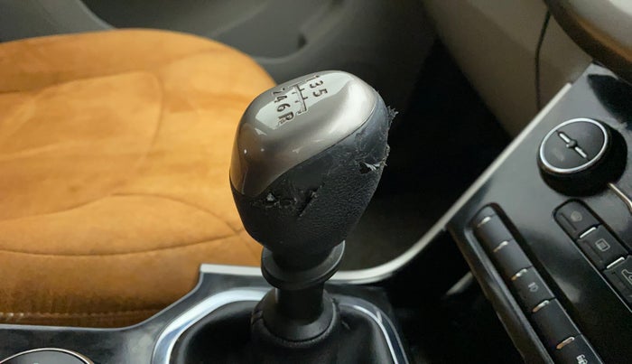 2019 Tata NEXON XZ PLUS PETROL, Petrol, Manual, 44,565 km, Gear lever - Knob cover torn