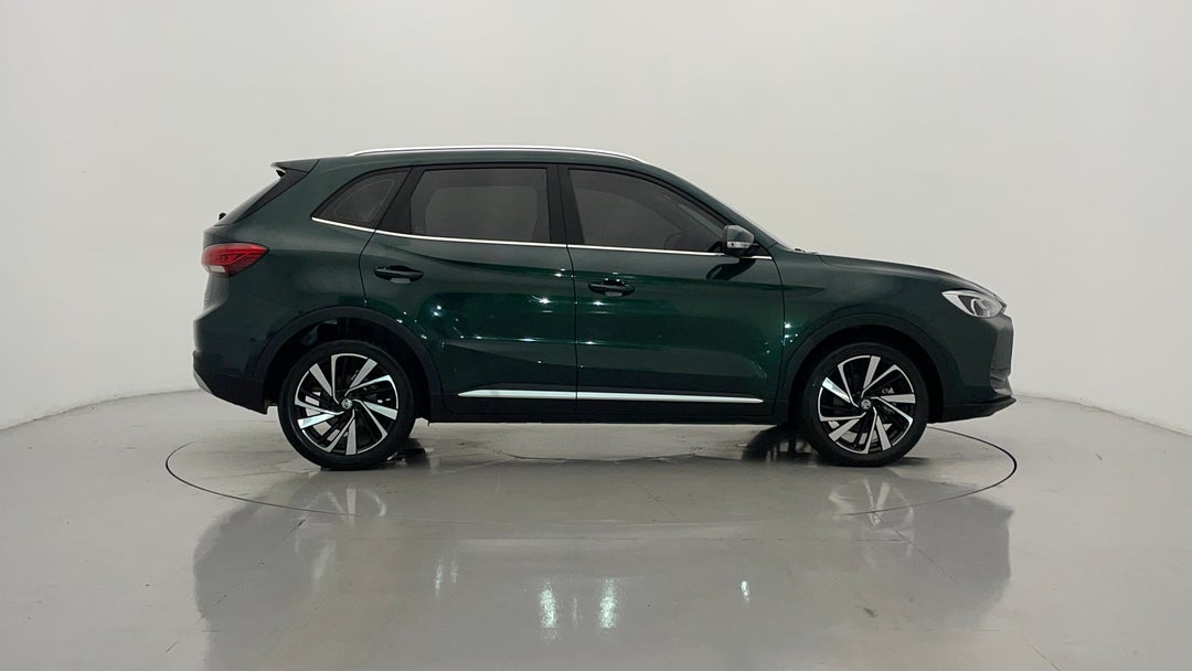 2025 MG ZS Essence, Automatic, 6329 km, Right Side View