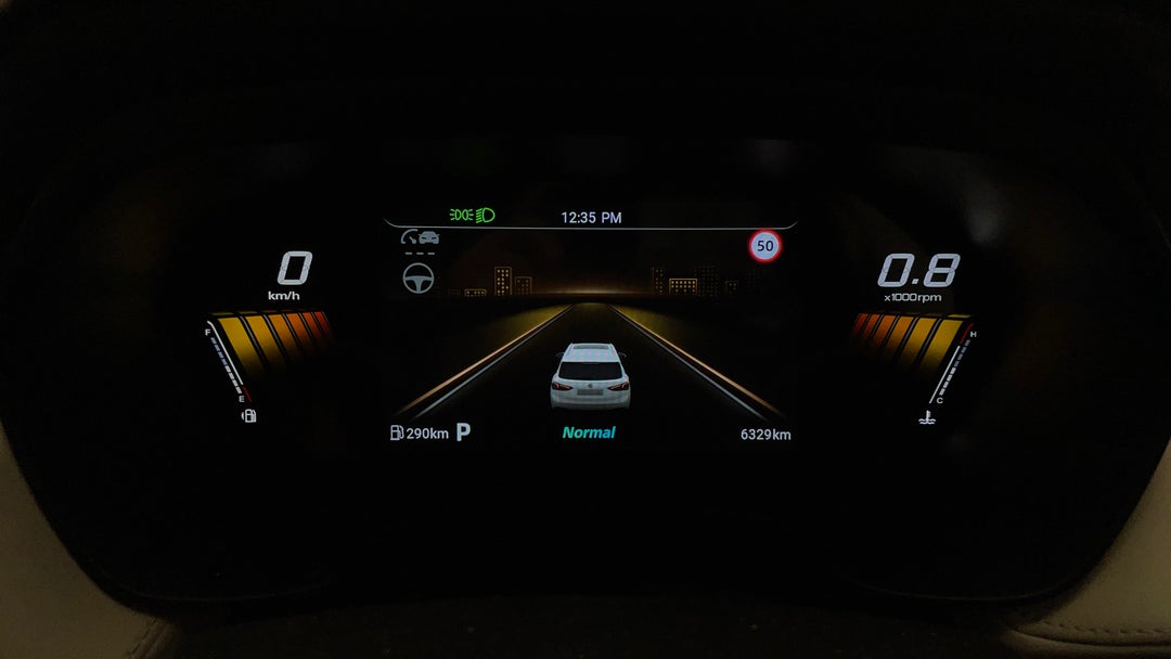 2025 MG ZS Essence, Automatic, 6329 km, Odometer View