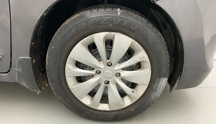 2017 Maruti Baleno DELTA PETROL 1.2, Petrol, Manual, 40,410 km, Right Front Wheel