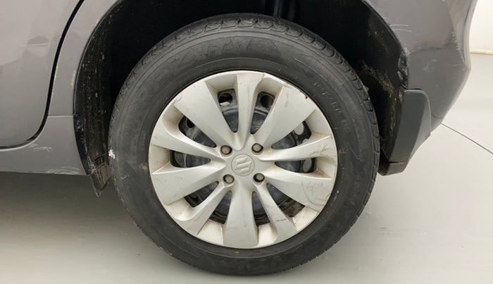 2017 Maruti Baleno DELTA PETROL 1.2, Petrol, Manual, 40,410 km, Left Rear Wheel