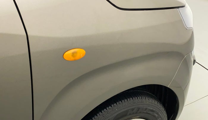 2019 Maruti New Wagon-R VXI 1.2 AMT, Petrol, Automatic, 12,716 km, Right fender - Minor scratches