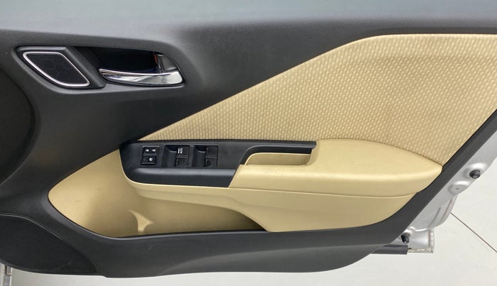 2017 Honda City V MT PETROL, Petrol, Manual, 24,891 km, Driver Side Door Panels Control