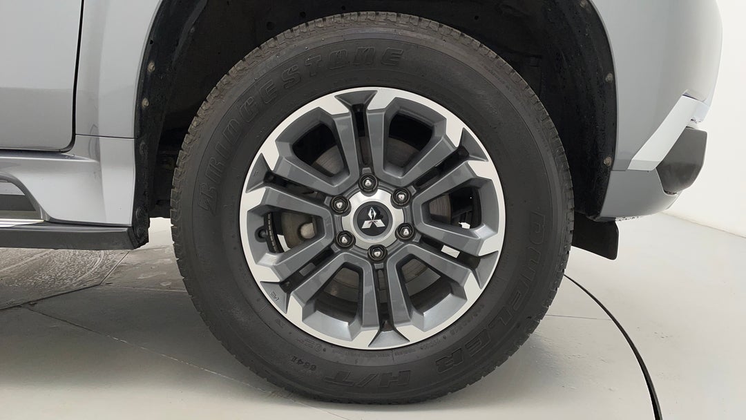 2018 Mitsubishi Pajero Sport Glx (4x4) 5 Seat, Automatic, 113200 km, Right Front Wheel