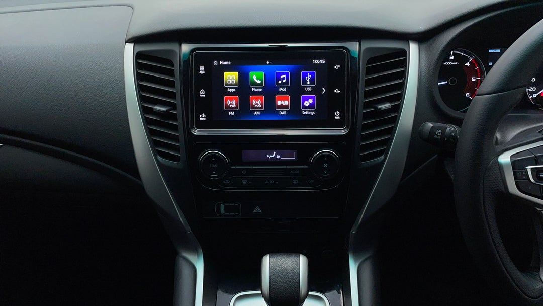 2018 Mitsubishi Pajero Sport Glx (4x4) 5 Seat, Automatic, 113200 km, Center Console