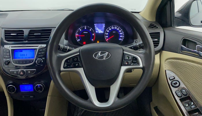 2014 Hyundai Verna FLUIDIC 1.6 SX CRDI, Diesel, Manual, 73,028 km, Steering Wheel Close-up