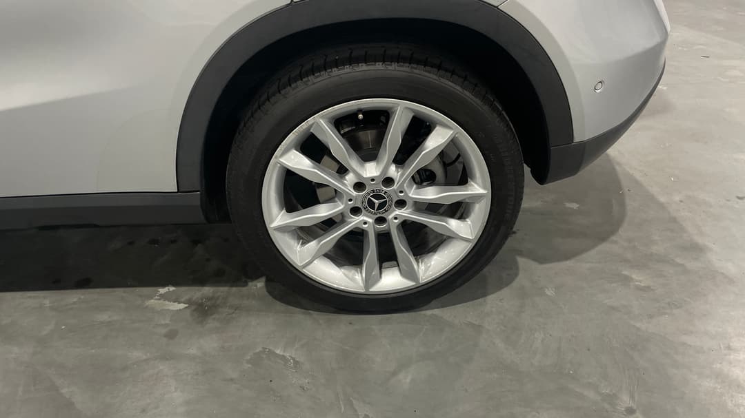 2019 Mercedes-benz GLA 180, Automatic, 40391 km, Left Rear Wheel