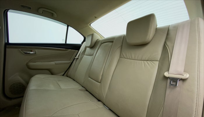 2018 Maruti Ciaz ALPHA 1.5 SHVS PETROL, Petrol, Manual, 36,809 km, Right Side Rear Door Cabin