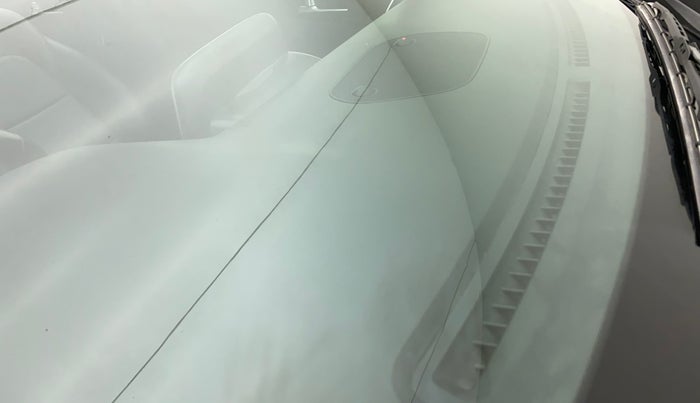 2021 Hyundai Tucson GLS 2WD AT PETROL, Petrol, Automatic, 77,085 km, Front windshield - Minor spot on windshield