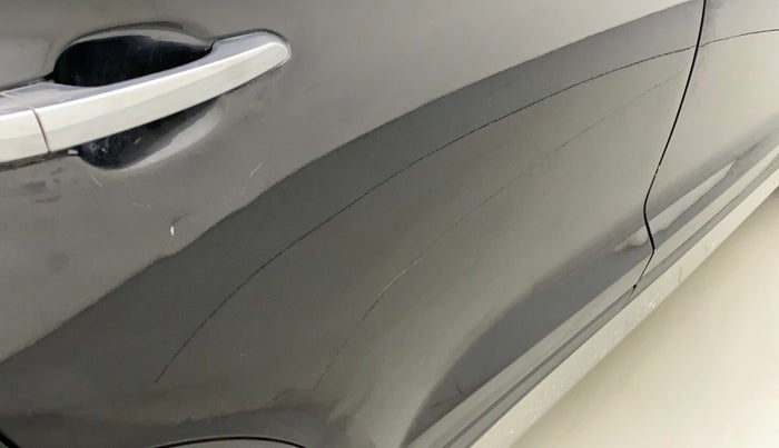 2021 Hyundai Tucson GLS 2WD AT PETROL, Petrol, Automatic, 77,085 km, Right rear door - Minor scratches