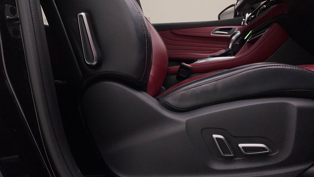 2020 MG HS Essence Anfield Edition, Automatic, 29180 km, Drivers Side Adjustment Panel