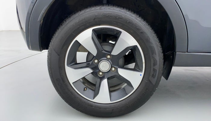 2018 Tata NEXON XZA+ 1.5, Diesel, Automatic, 21,421 km, Right Rear Wheel