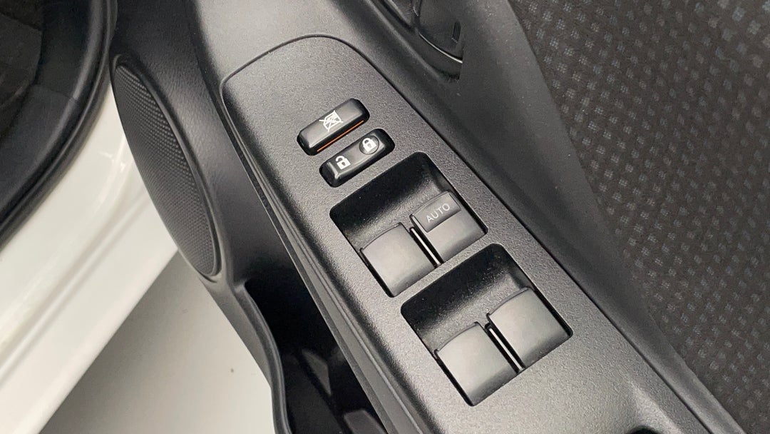 2019 Toyota Yaris Ascent, Automatic, 90275 km, Drivers Side Door Panel Controls