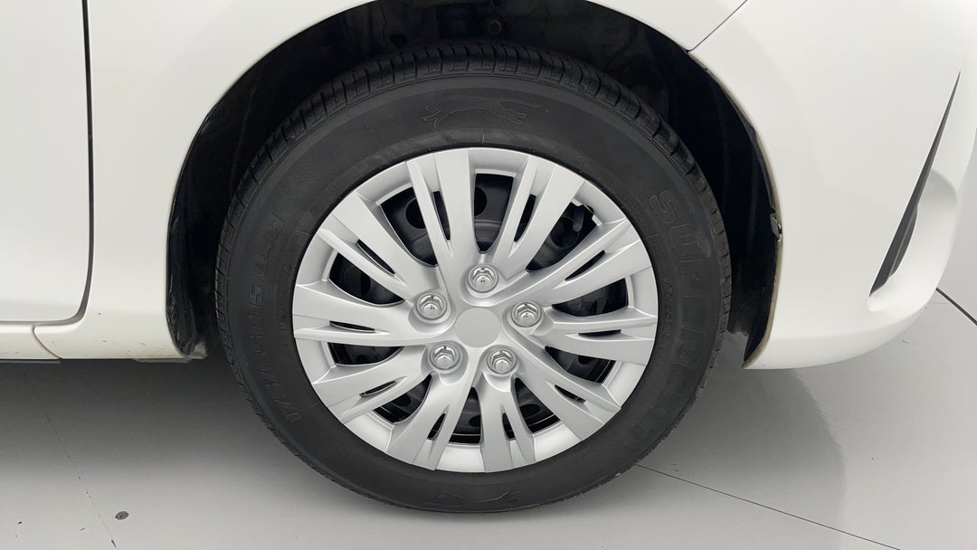 2019 Toyota Yaris Ascent, Automatic, 90275 km, Right Front Wheel