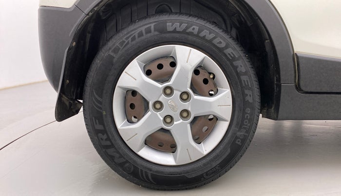 2019 Mahindra XUV300 W6 1.2 PETROL, Petrol, Manual, 40,899 km, Right Rear Wheel