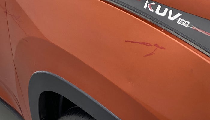 2017 Mahindra Kuv100 K4 6 STR, CNG, Manual, 58,450 km, Right fender - Minor scratches