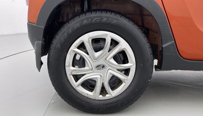 2017 Mahindra Kuv100 K4 6 STR, CNG, Manual, 58,450 km, Right Rear Wheel