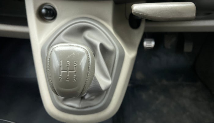 2016 Datsun Go Plus T, Petrol, Manual, 57,672 km, Gear Lever