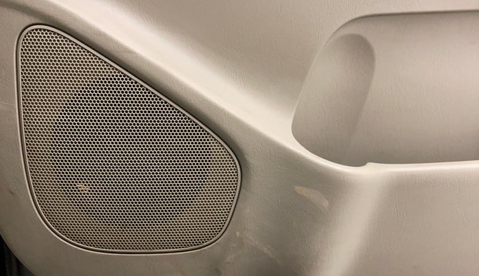 2014 Toyota Innova 2.5 VX 7 STR BS IV, Diesel, Manual, Speaker