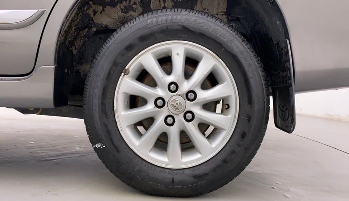 2014 Toyota Innova 2.5 VX 7 STR BS IV, Diesel, Manual, Left Rear Wheel