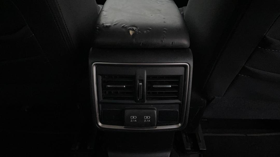 2019 Subaru Forester 2.5i-l (awd), Automatic, 81471 km, Rear A/C Vent
