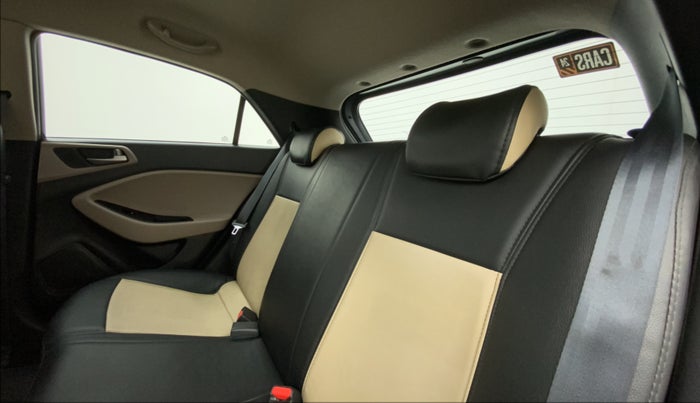 2016 Hyundai Elite i20 ASTA 1.4 CRDI, Diesel, Manual, 63,564 km, Right Side Rear Door Cabin