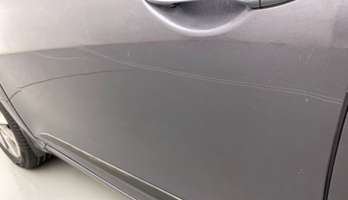 2016 Hyundai Elite i20 ASTA 1.4 CRDI, Diesel, Manual, 63,564 km, Front passenger door - Minor scratches