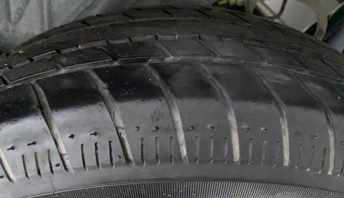 2019 Honda Amaze 1.2 SMT I VTEC, Petrol, Manual, 25,562 km, Right Rear Tyre Tread