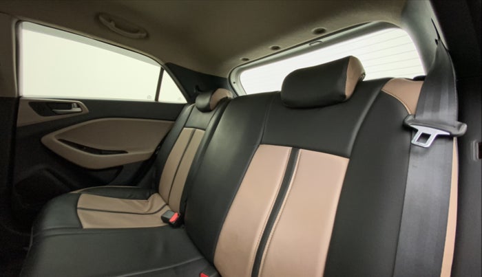 2016 Hyundai Elite i20 1.4 CRDI ASTA (O), Diesel, Manual, 44,649 km, Right Side Rear Door Cabin