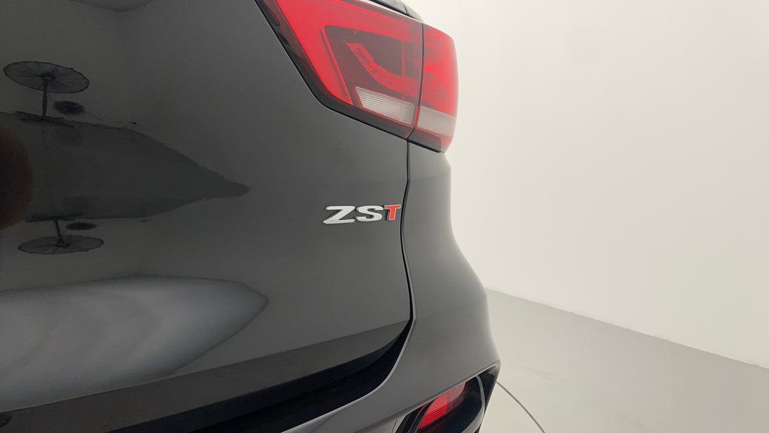 Badge (Boot Right Side)