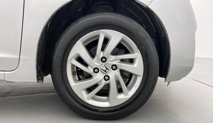 2015 Honda Jazz 1.2 V MT, Petrol, Manual, 76,438 km, Right Front Wheel