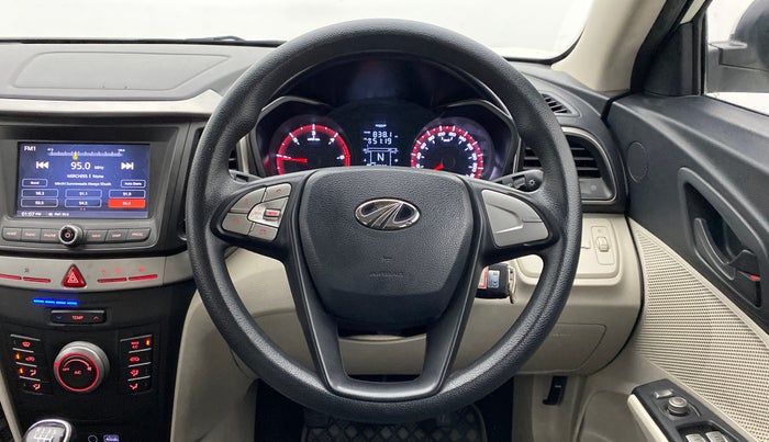 2019 Mahindra XUV300 1.5 W6 MT, Diesel, Manual, 59,235 km, Steering Wheel Close Up