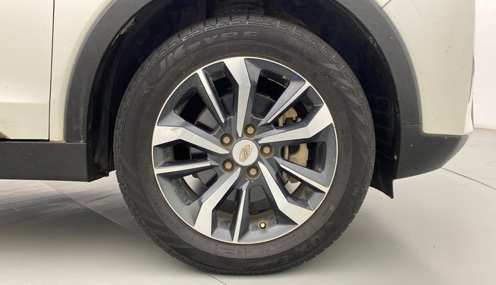 2019 Mahindra XUV300 1.5 W6 MT, Diesel, Manual, 59,235 km, Right Front Wheel