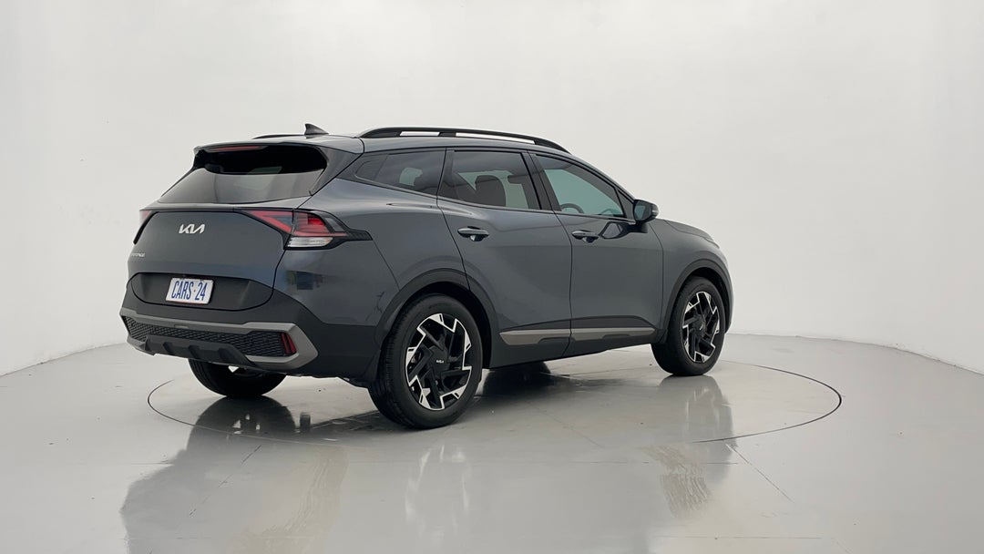 Right Back Diagonal (45- Degree) View