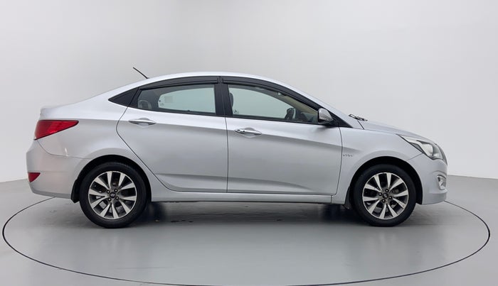 2015 Hyundai Verna FLUIDIC 1.6 VTVT S (O)  MT, Petrol, Manual, 25,274 km, Right Side View