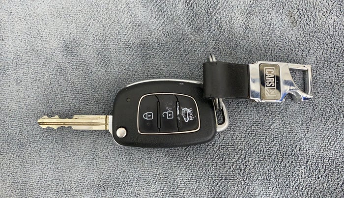 2018 Hyundai Elite i20 SPORTZ 1.2, Petrol, Manual, 52,575 km, Key Close Up